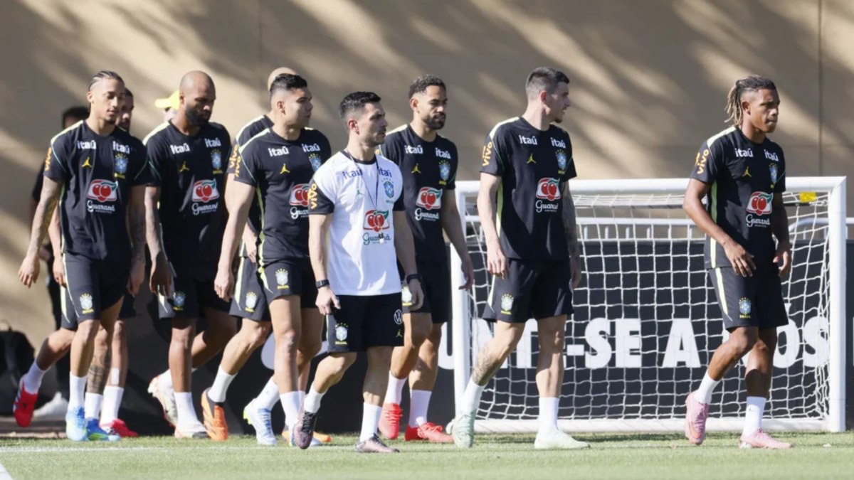 Quem Será o Titular? Descubra o Time Ideal do iG para o Futebol!