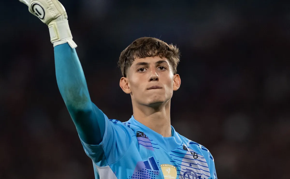 Flamengo Luta para Manter Leonardo Nannetti em Meio a Sondagens