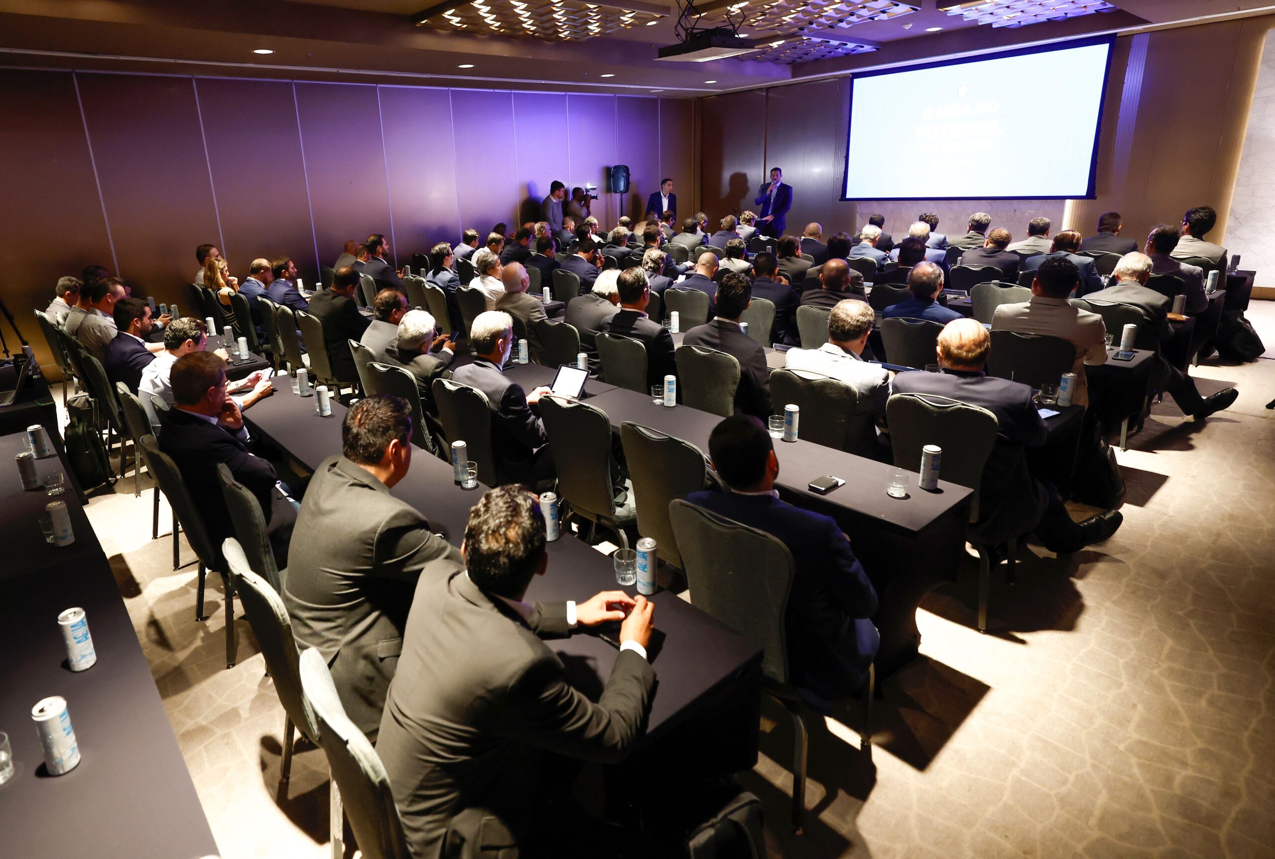 CBF Avança na Unificação do Futebol: Liga Única no Brasil