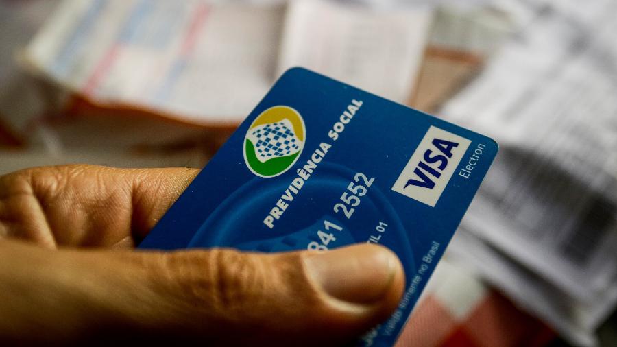 INSS: Aposentados e Pensionistas Receberão Pagamento Antecipado em Abril!