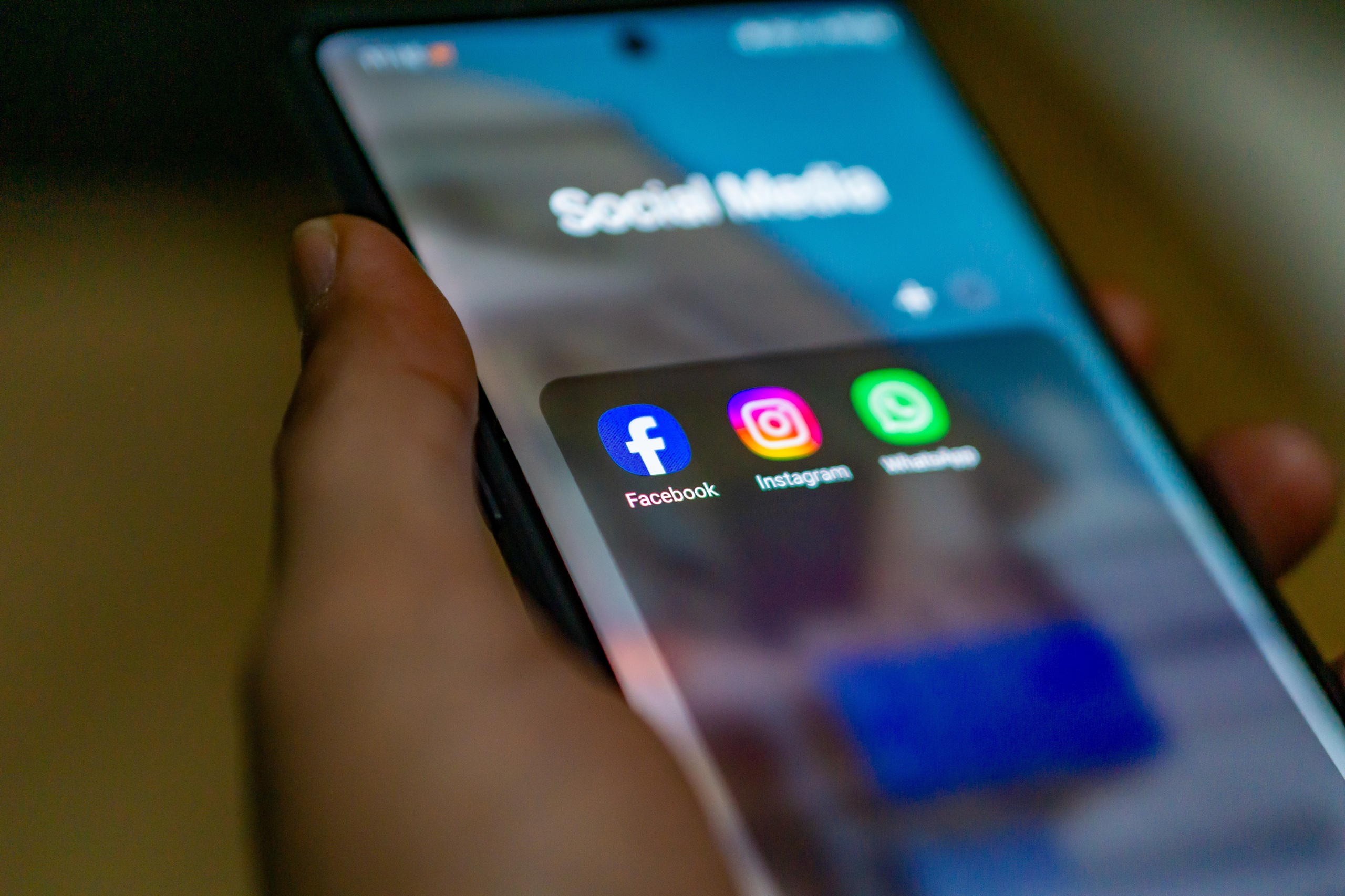 WhatsApp, Instagram e Facebook Fora do Ar: Instabilidade na Quarta (8)