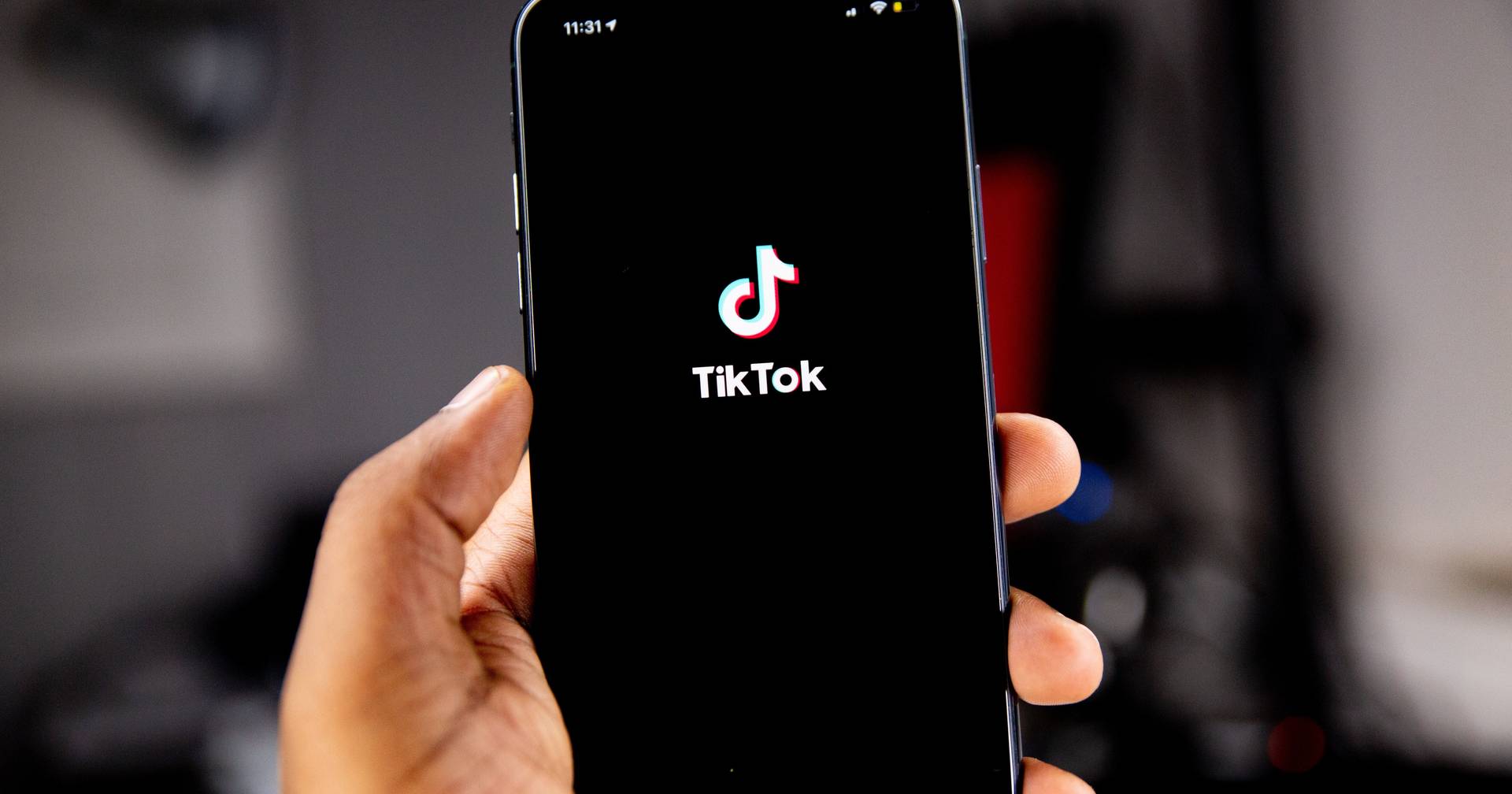 TikTok Lança Verificação de Idade: Medida em Resposta às Pressões na Europa