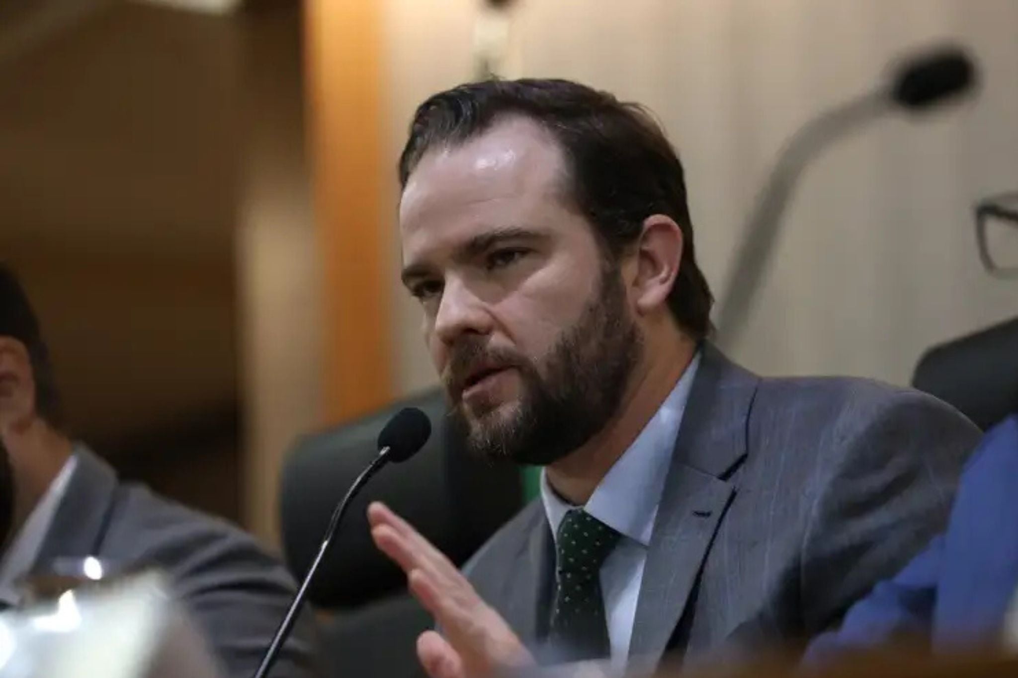 Saques de até 20% do FGTS: Benefícios e Impactos nos Programas Sociais