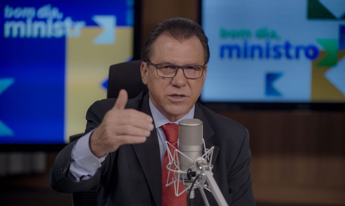 Ministro: Fim 6x1 e jornada reduzida no Brasil