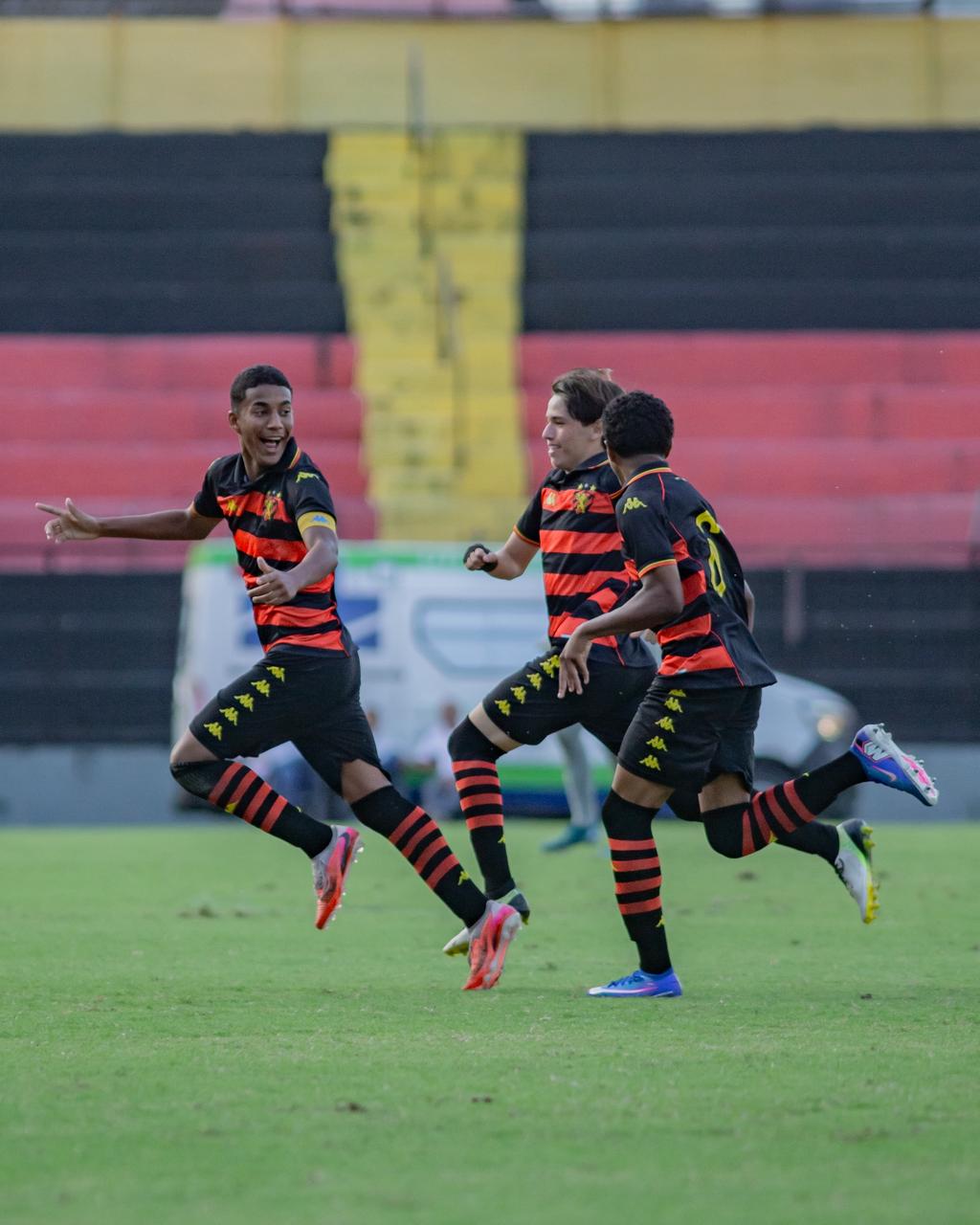 Sport goleia Lagarto 9x0 e garante vaga na Copa Sub-15