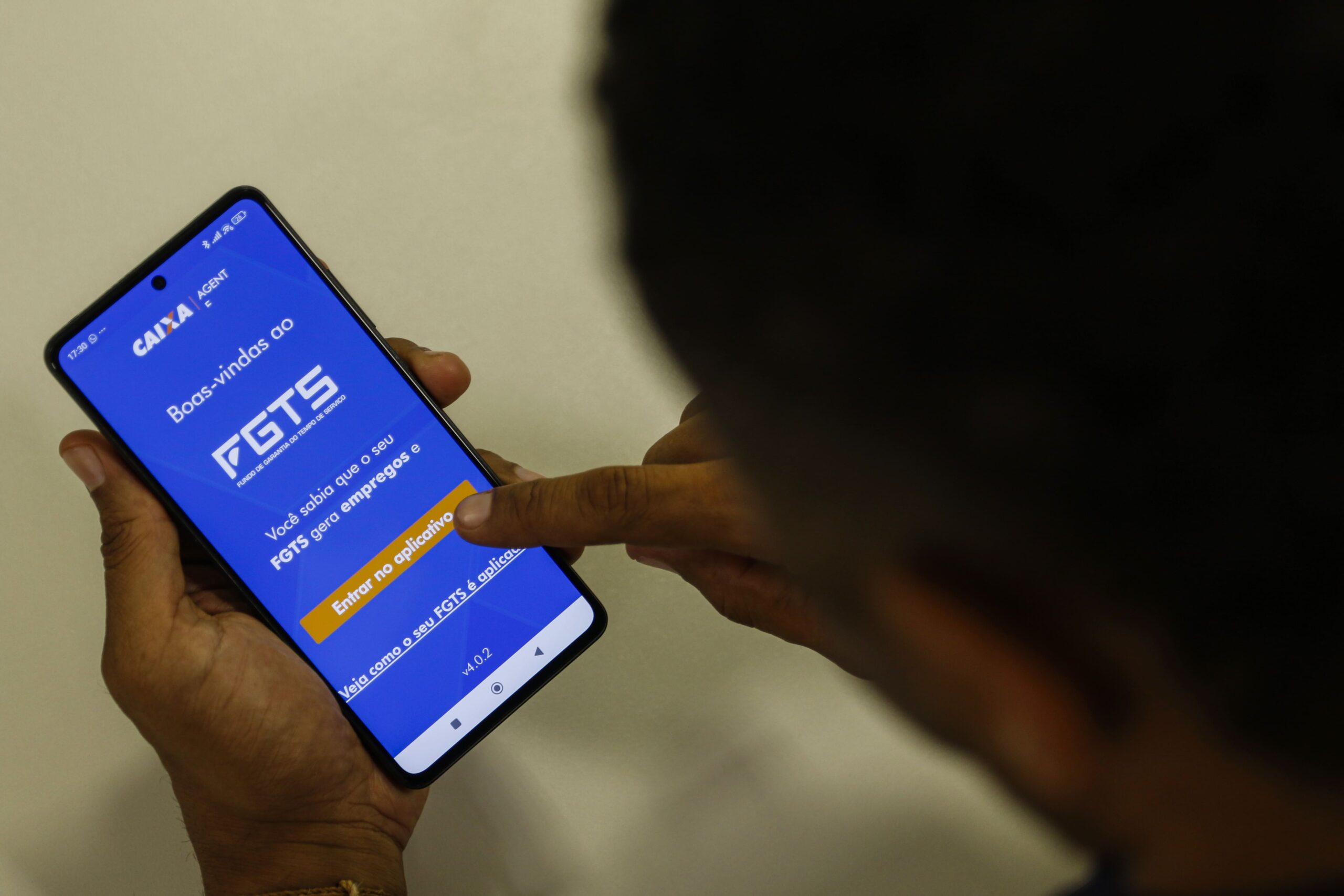 Trabalhadores demitidos: Saque FGTS extra até dia 26